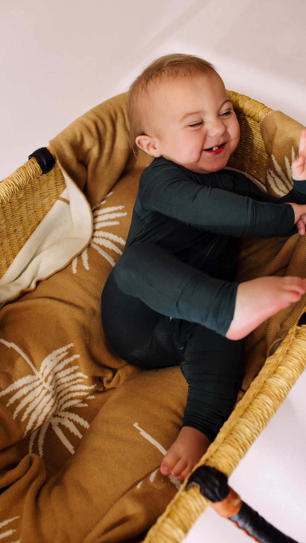 Bamboo Zip Pajamas | Emerald - Tenth &amp; Pine - Newborn