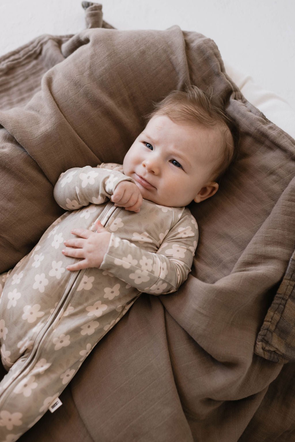 Bamboo Zip Pajamas | French Gray Floral - Tenth &amp; Pine - Newborn