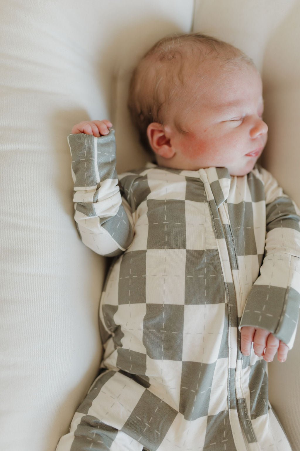 Bamboo Zip Pajamas | Oat &amp; Sage - Tenth &amp; Pine - Pajamas - Newborn