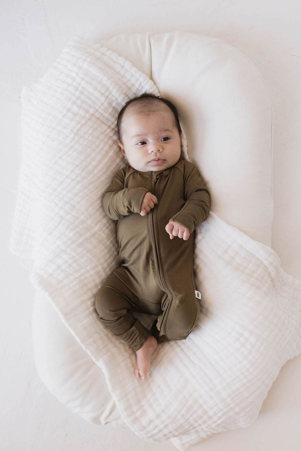 Bamboo Zip Pajamas | Olive Green - Tenth &amp; Pine - pajamas - Newborn