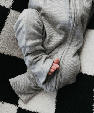 Bamboo Zip Pajamas | Ribbed Grey - Tenth & Pine - Newborn