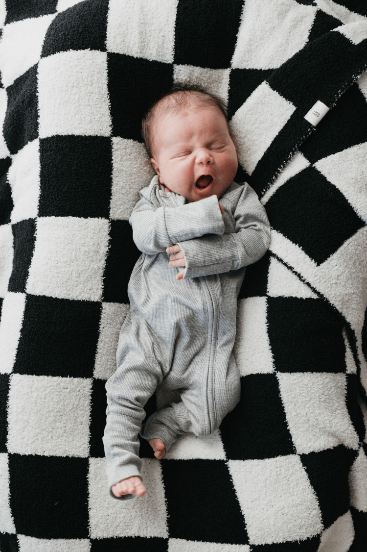 Bamboo Zip Pajamas | Ribbed Grey - Tenth &amp; Pine - Newborn