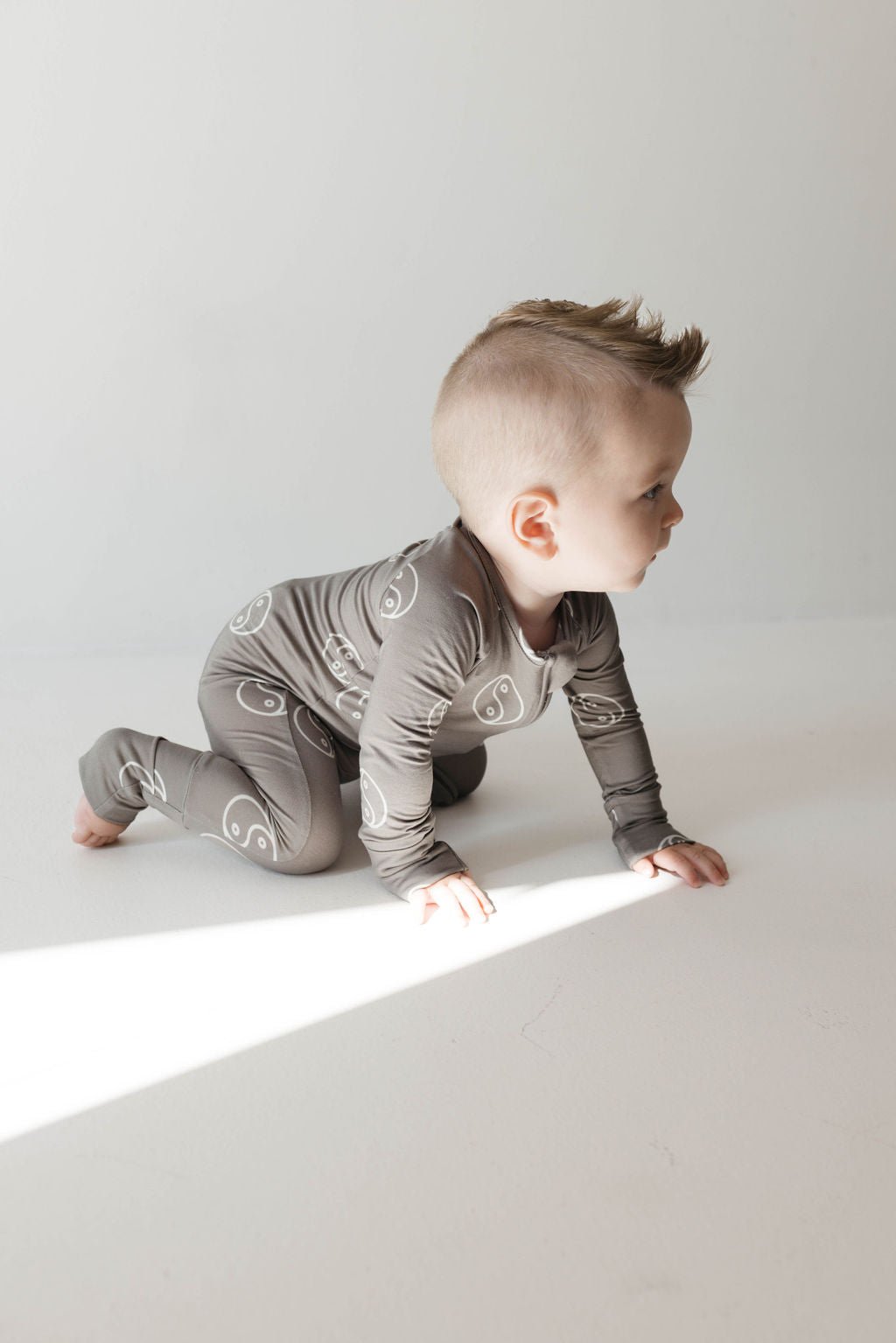 Bamboo Zip Pajamas | Sage Yin Yang - Tenth &amp; Pine - Pajamas - Newborn
