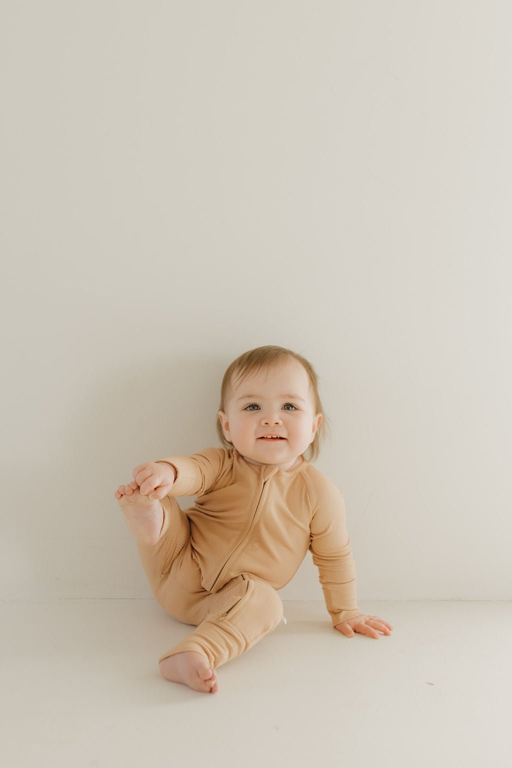 Bamboo Zip Pajamas | Tawny - Tenth & Pine - Zip Pajama - Newborn