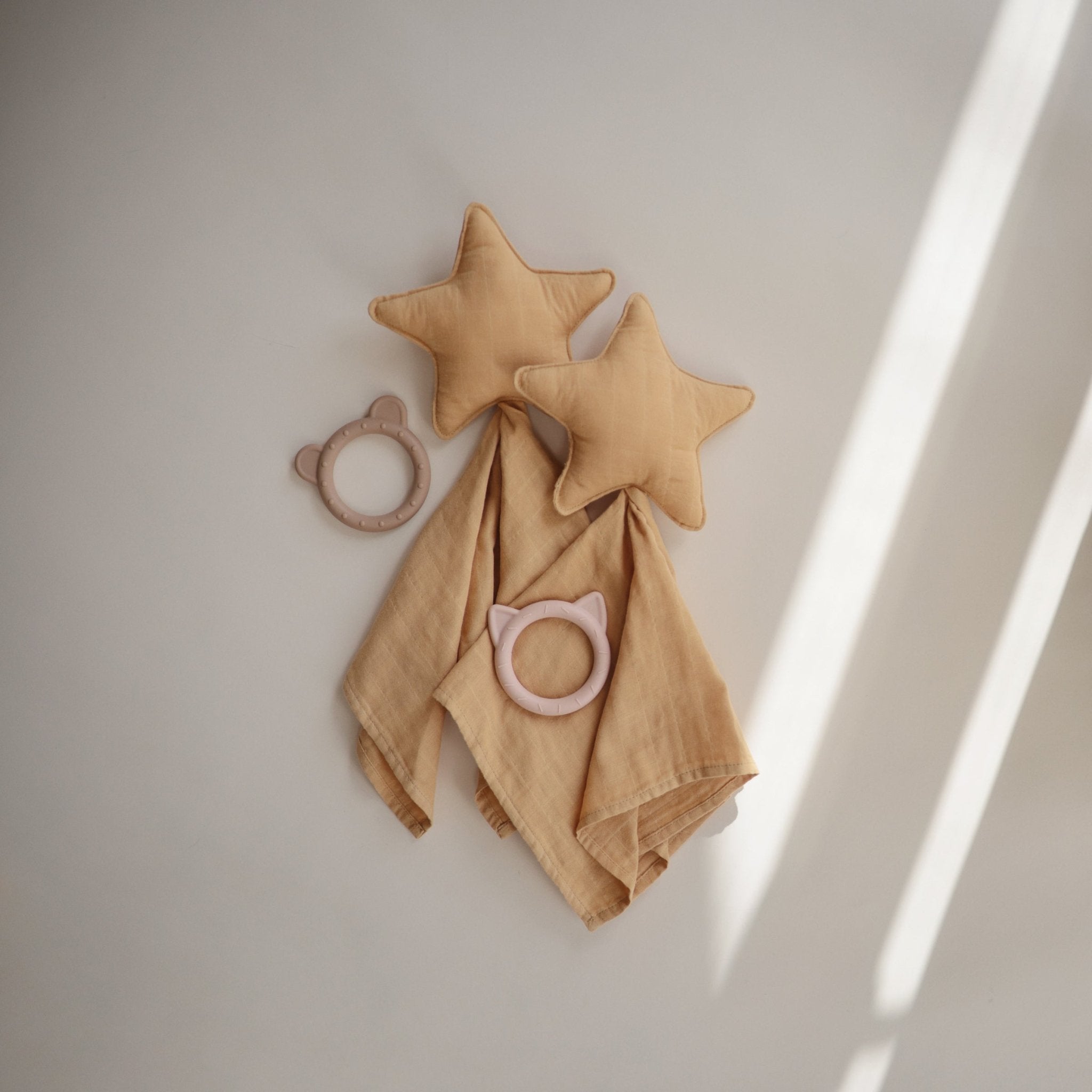 Bear Teether - Tenth &amp; Pine - teether - Natural