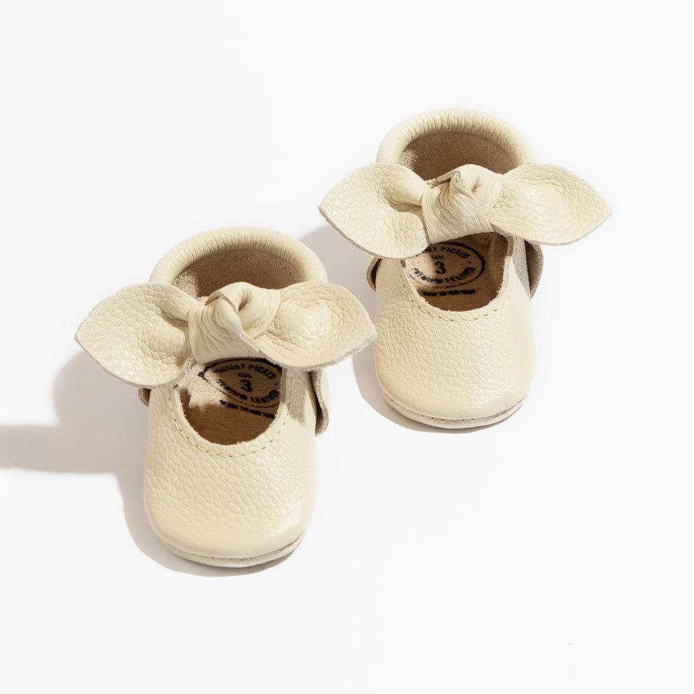 Birch Knotted Bow Baby Shoe - Tenth &amp; Pine - Knotted Bow Mocc - Soft Sole - Newborn