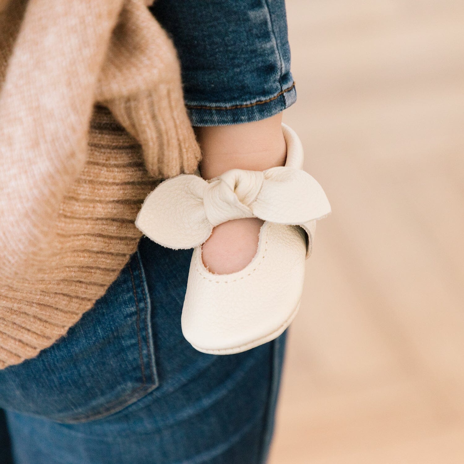 Birch Knotted Bow Baby Shoe - Tenth &amp; Pine - Knotted Bow Mocc - Soft Sole - Newborn