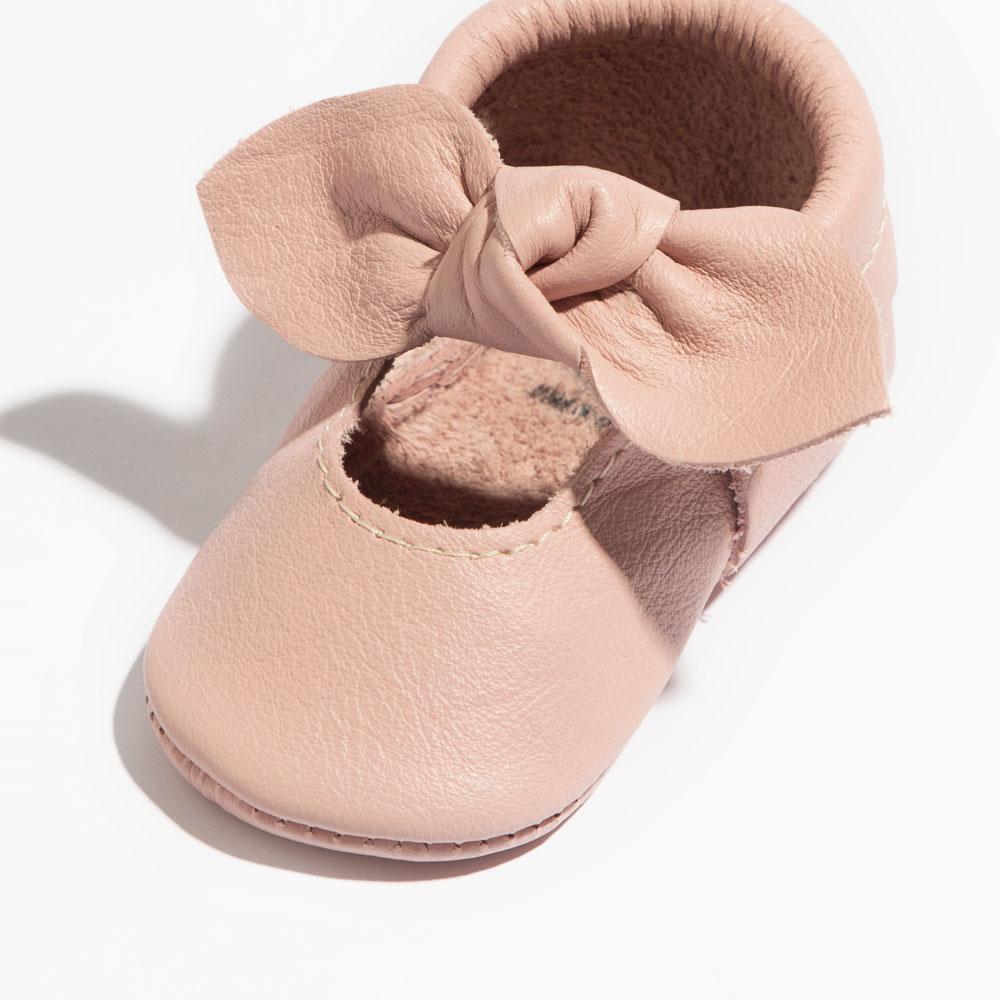 Blush Knotted Bow Baby Shoe - Tenth &amp; Pine - Knotted Bow Mocc - Soft Sole - Newborn