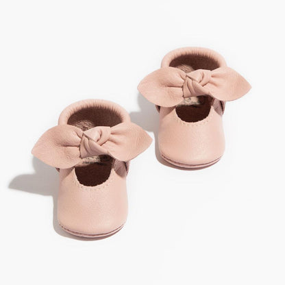 Blush Knotted Bow Baby Shoe - Tenth &amp; Pine - Knotted Bow Mocc - Soft Sole - Newborn