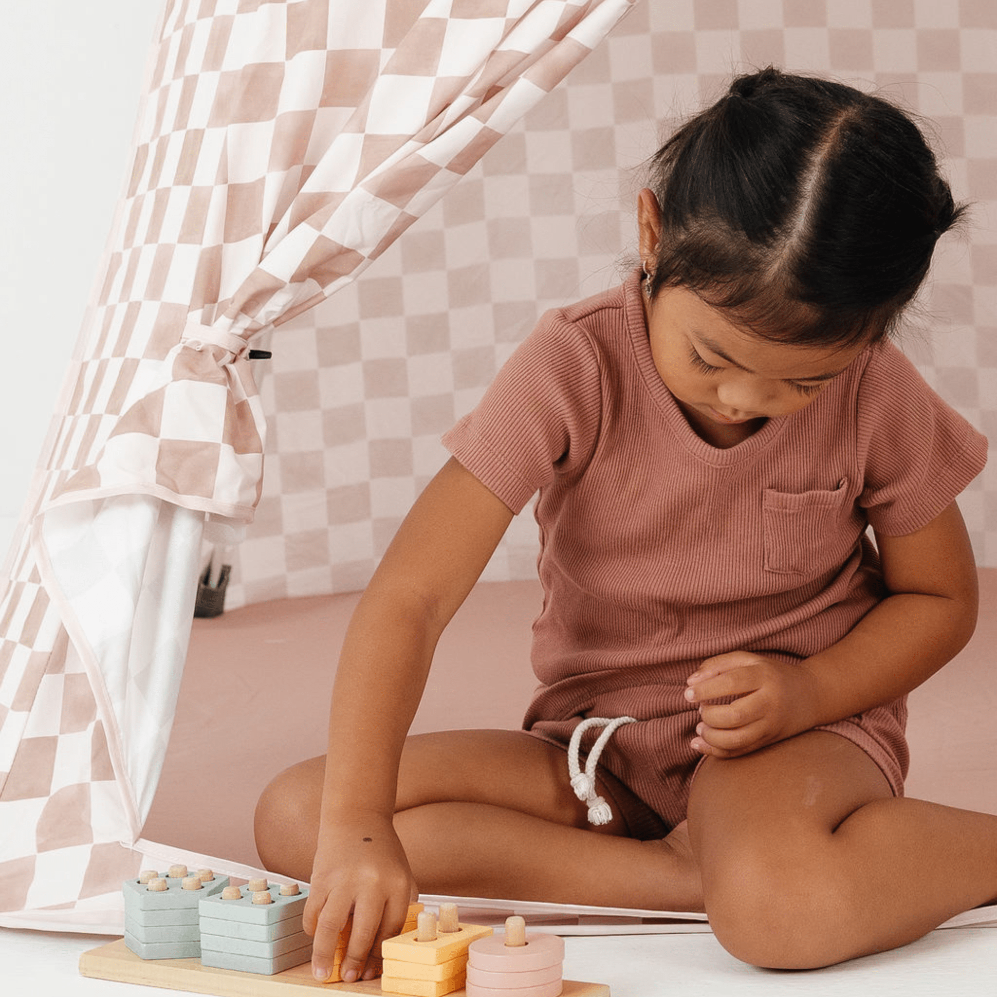 Checker Toffee Play Tent - Tenth &amp; Pine - Play Tent - 