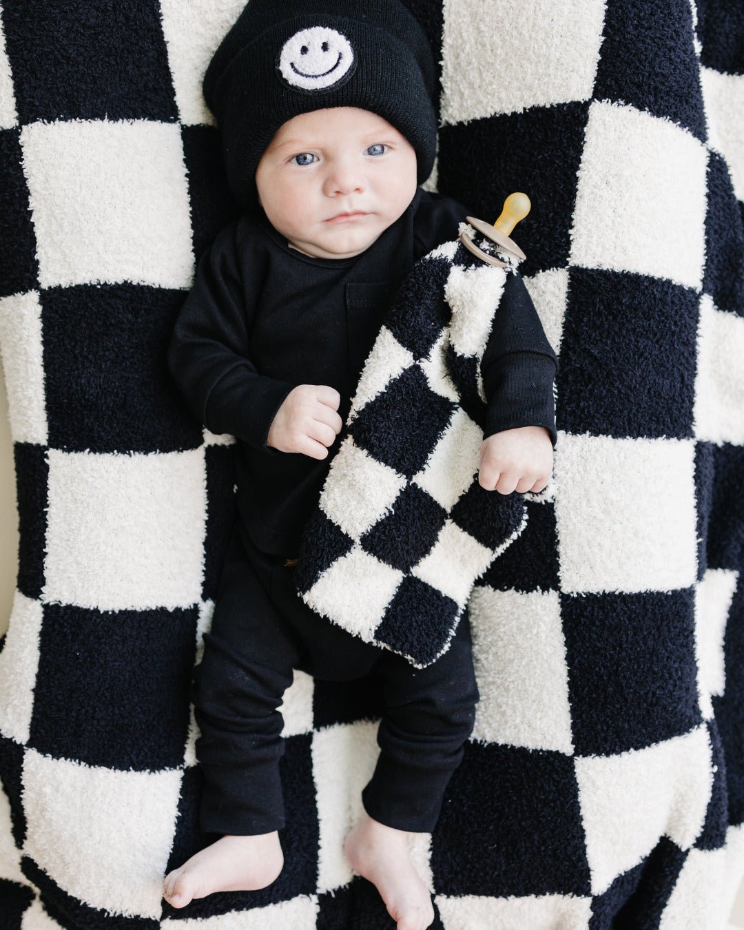 Checkered Plush Blanket | Black - Tenth &amp; Pine - Plush Blanket - 