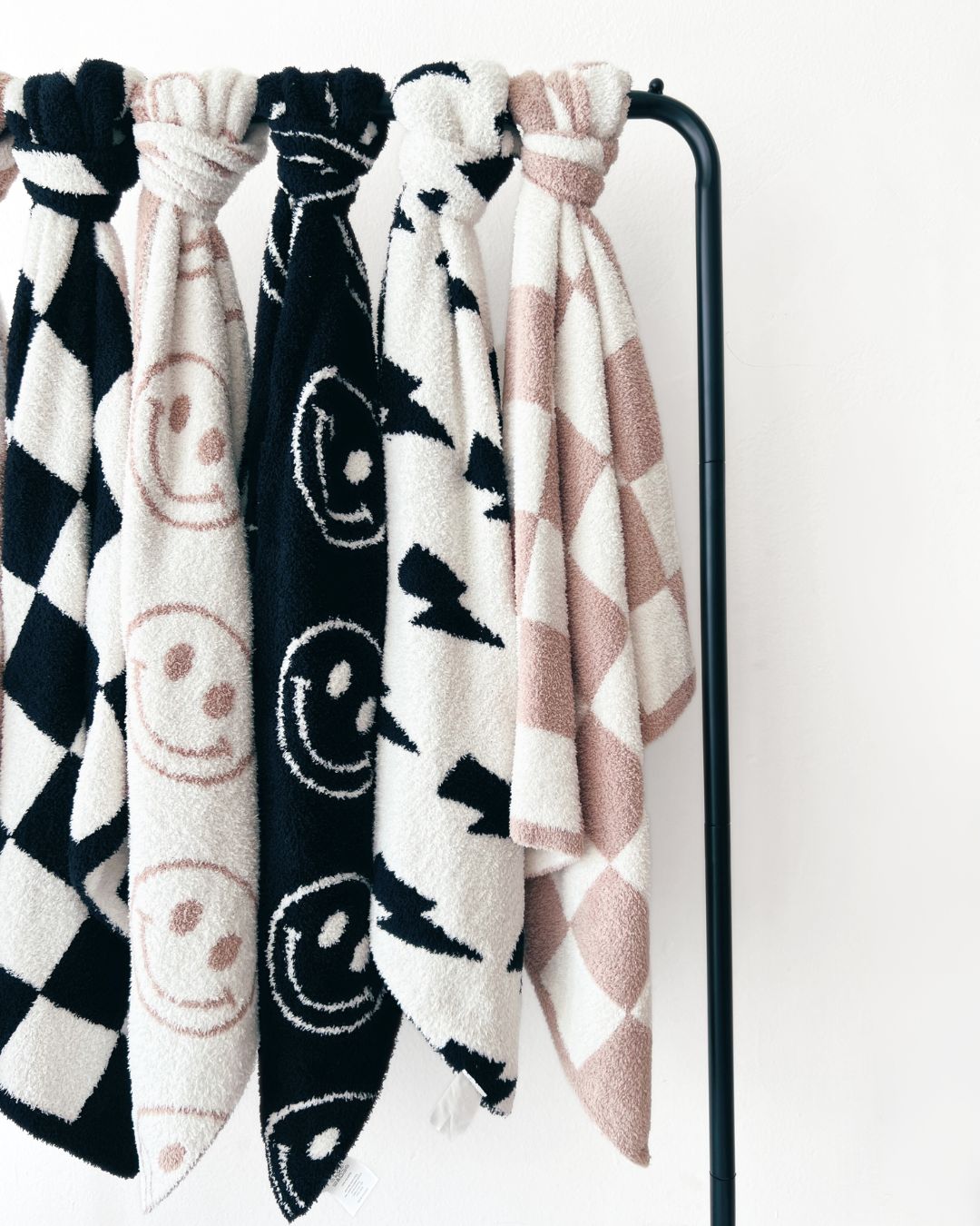 Checkered Plush Blanket | Latte - Tenth &amp; Pine - Plush Blanket - 