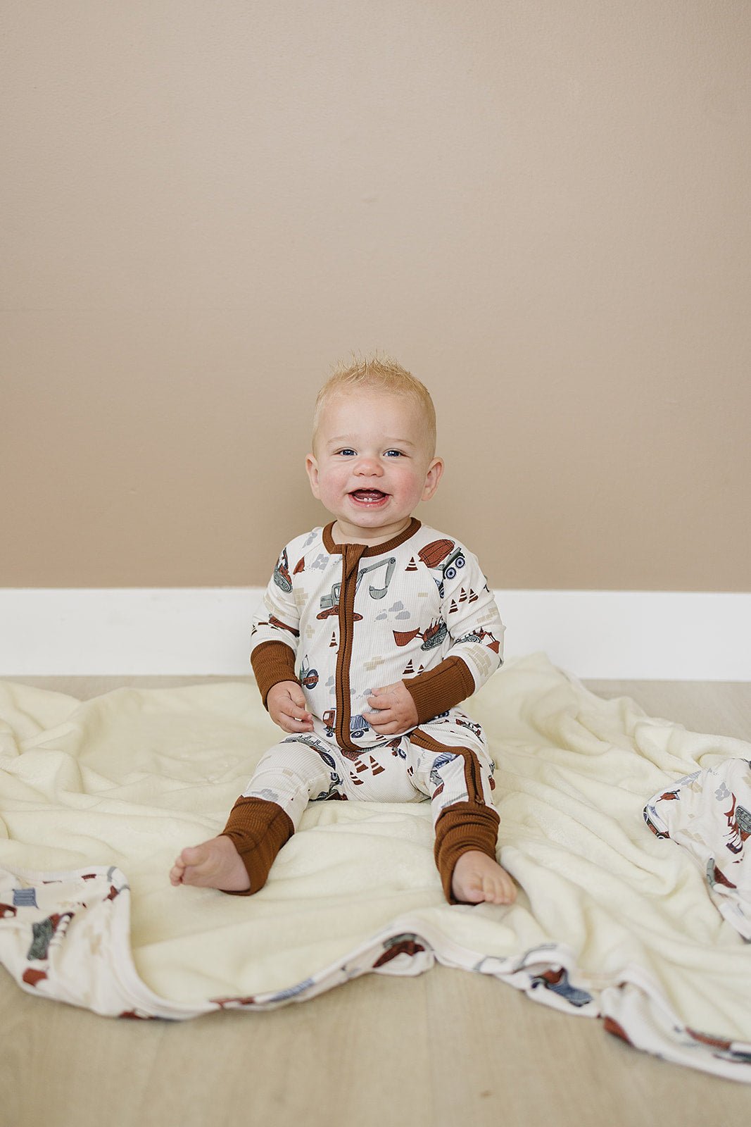 Construction Trucks Ribbed Bamboo Zipper - Tenth &amp; Pine - zip rompers - NB - Mebie Baby