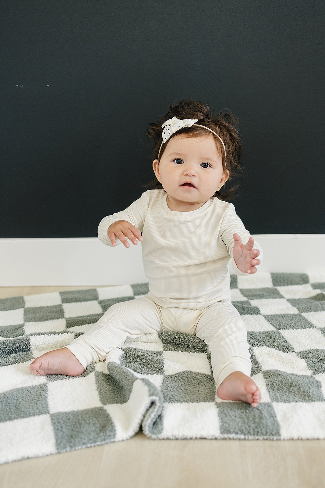 Cream Ribbed Bamboo Cozy Set - Tenth &amp; Pine - Bamboo 2 Piece PJ - 6 - 12 - Mebie Baby