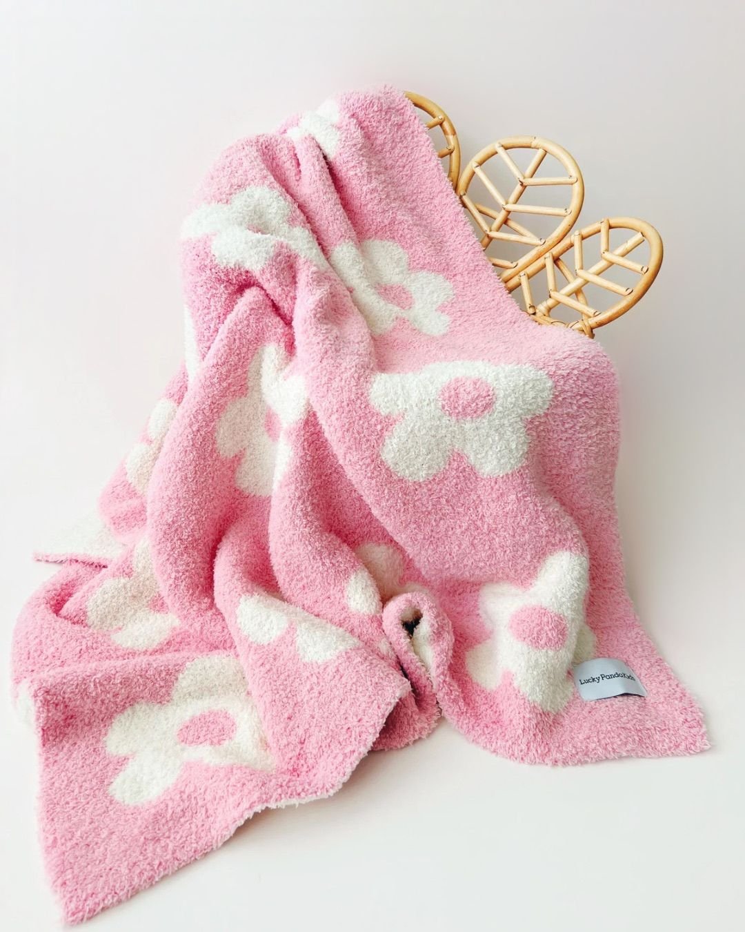 Daisy Fuzzy Blanket | Pink - Tenth &amp; Pine - Plush Blanket - 