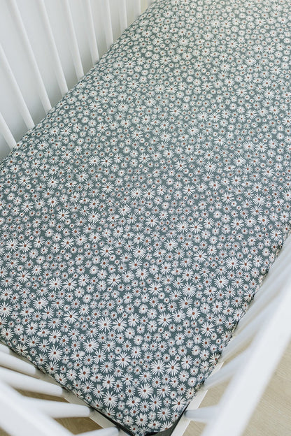 Dark Green Daisy Bamboo Stretch Crib Sheet - Tenth &amp; Pine - 