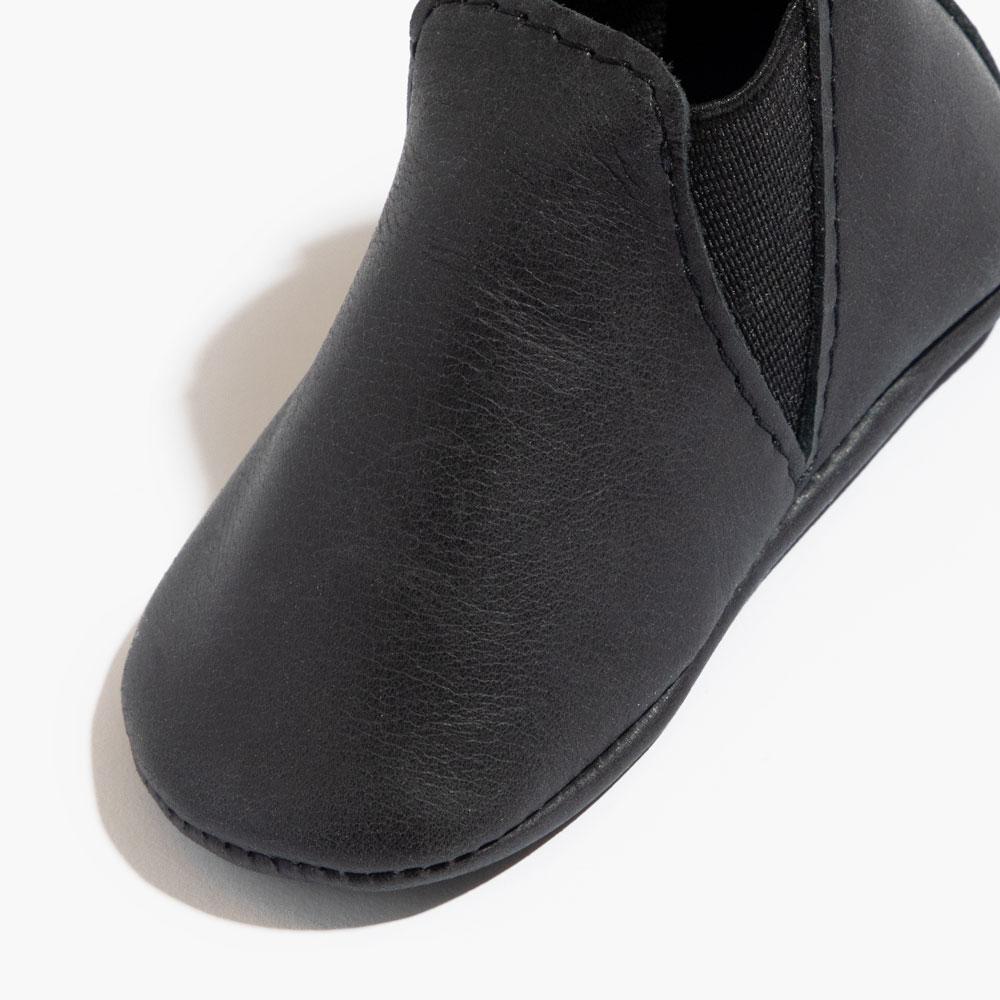 Ebony Chelsea Boot Baby Shoe - Tenth &amp; Pine - Chelsea Boot - Soft Sole - 1