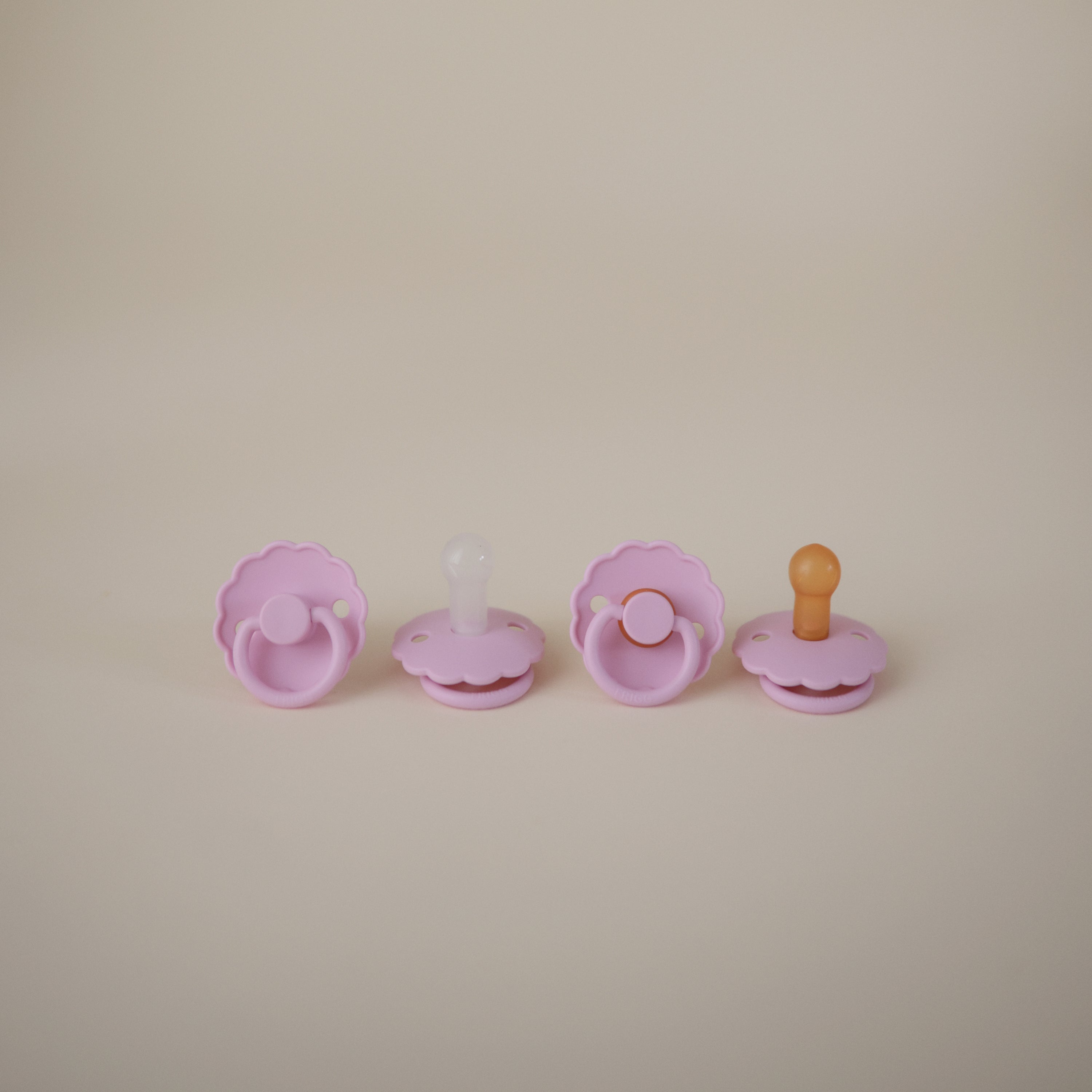 FRIGG Daisy Silicone Pacifier 2-Pack