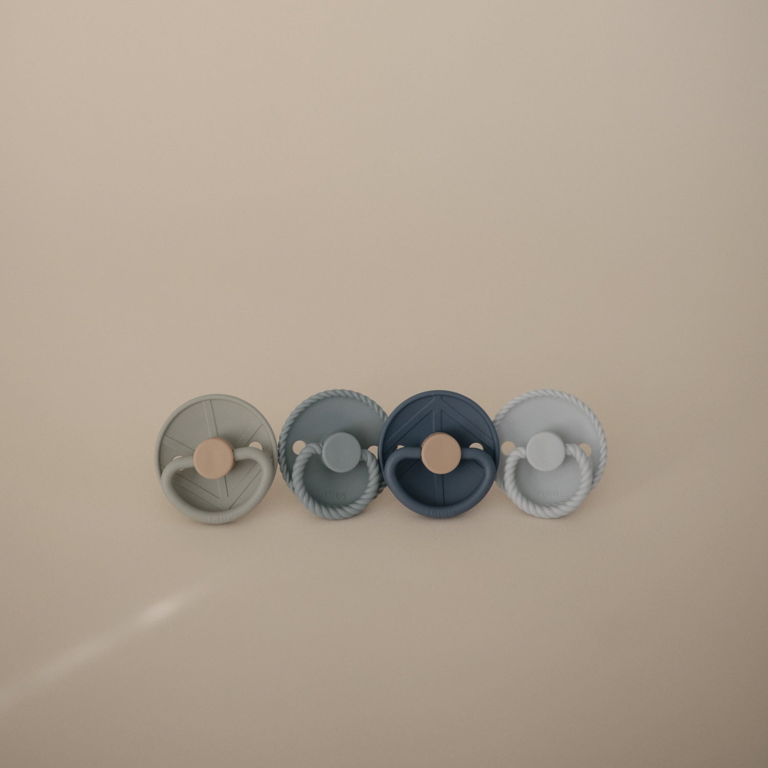 FRIGG Silicone Pacifier 4-Pack