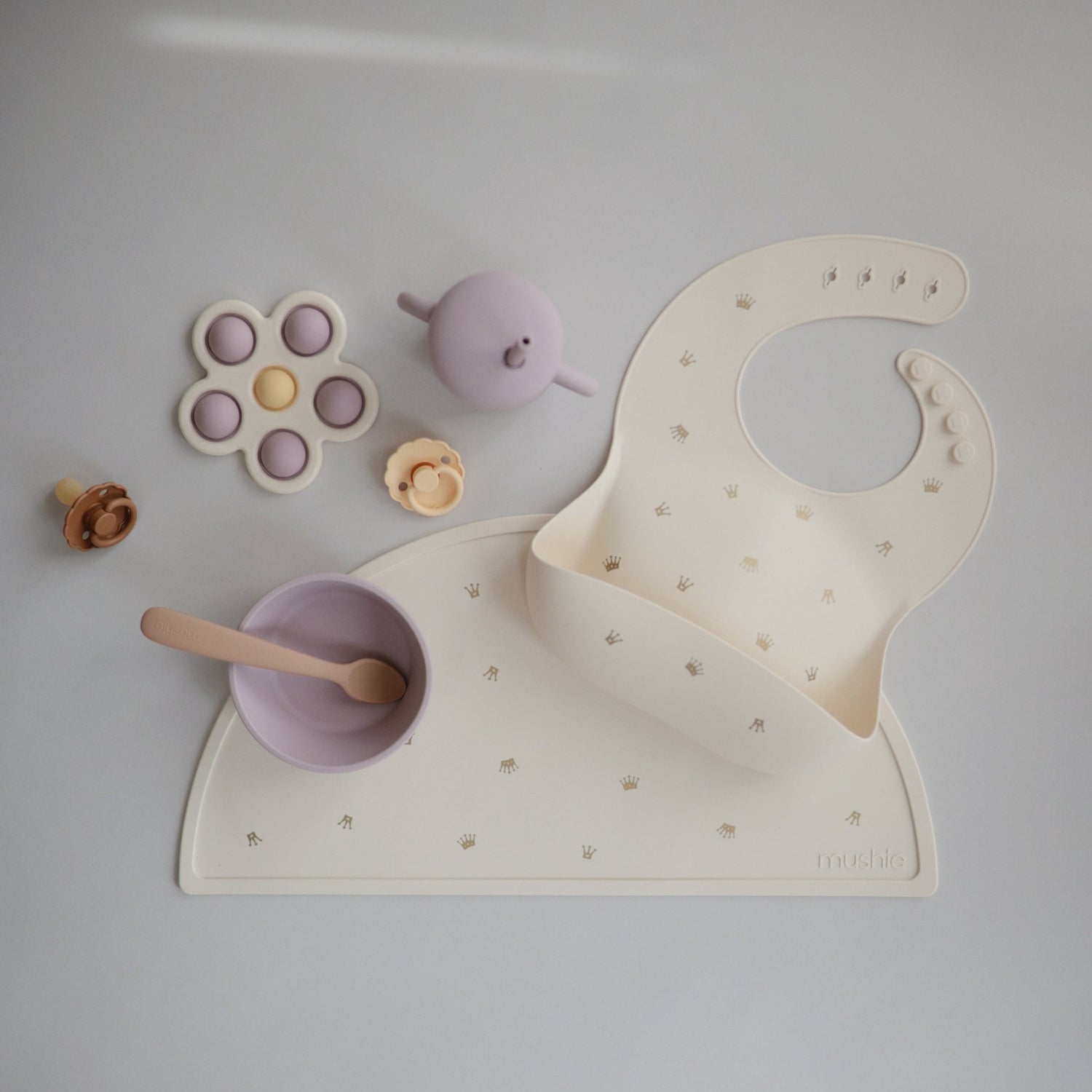 Flower Press Toy - Tenth &amp; Pine - Press Toy - Dried Thyme/Natural/Shifting Sand