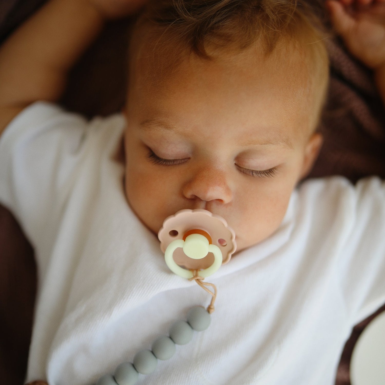 FRIGG Daisy Night Natural Rubber Pacifier 2 - Pack - Tenth &amp; Pine - FRIGG PACIFIERS - 6 - 18 months - Croissant/Cream