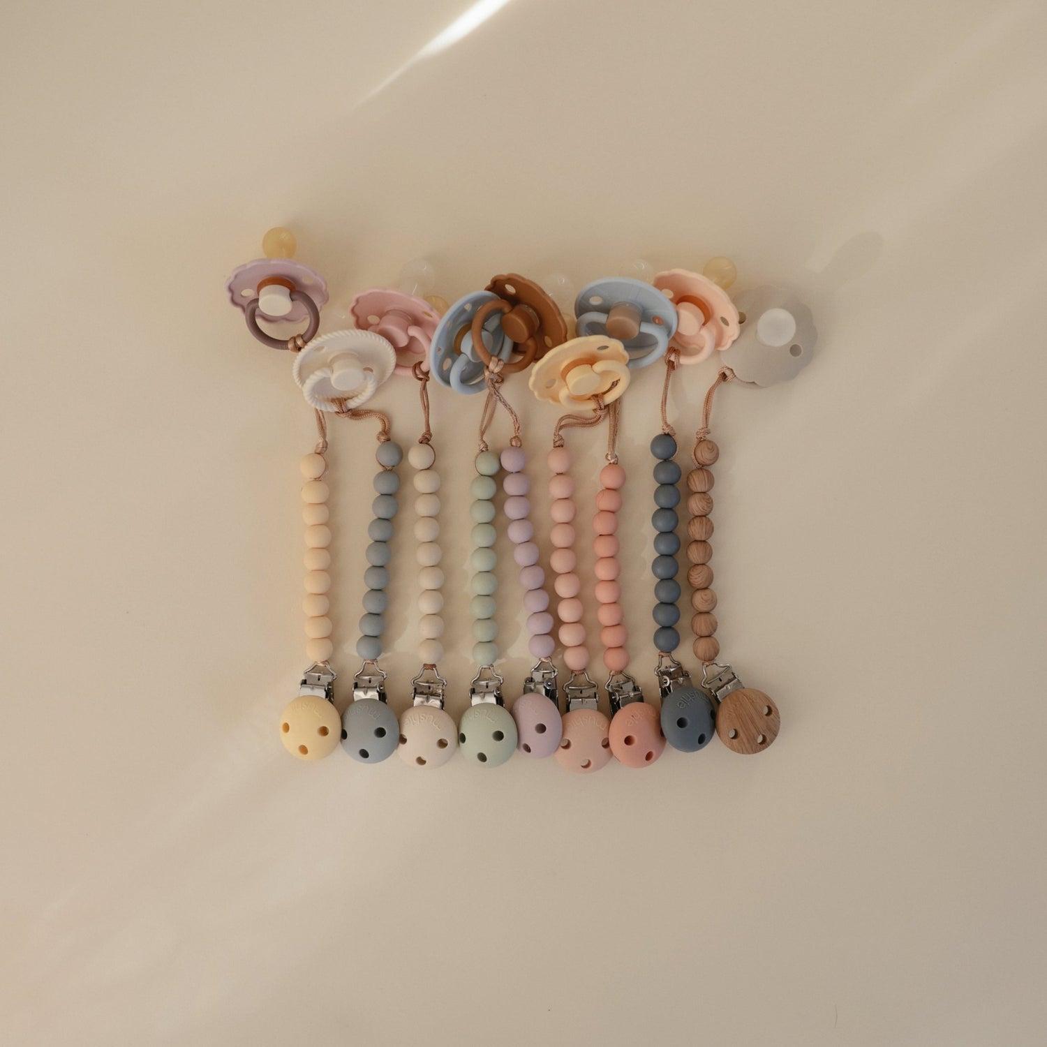 FRIGG Natural Rubber 6 - Pack - Tenth &amp; Pine - FRIGG PACIFIERS - 6 - 18 Months - Endless Sea