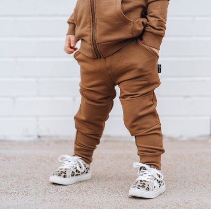 JOGGERS - Bark Bamboo French Terry - Tenth &amp; Pine - jogger pants - 0/6M