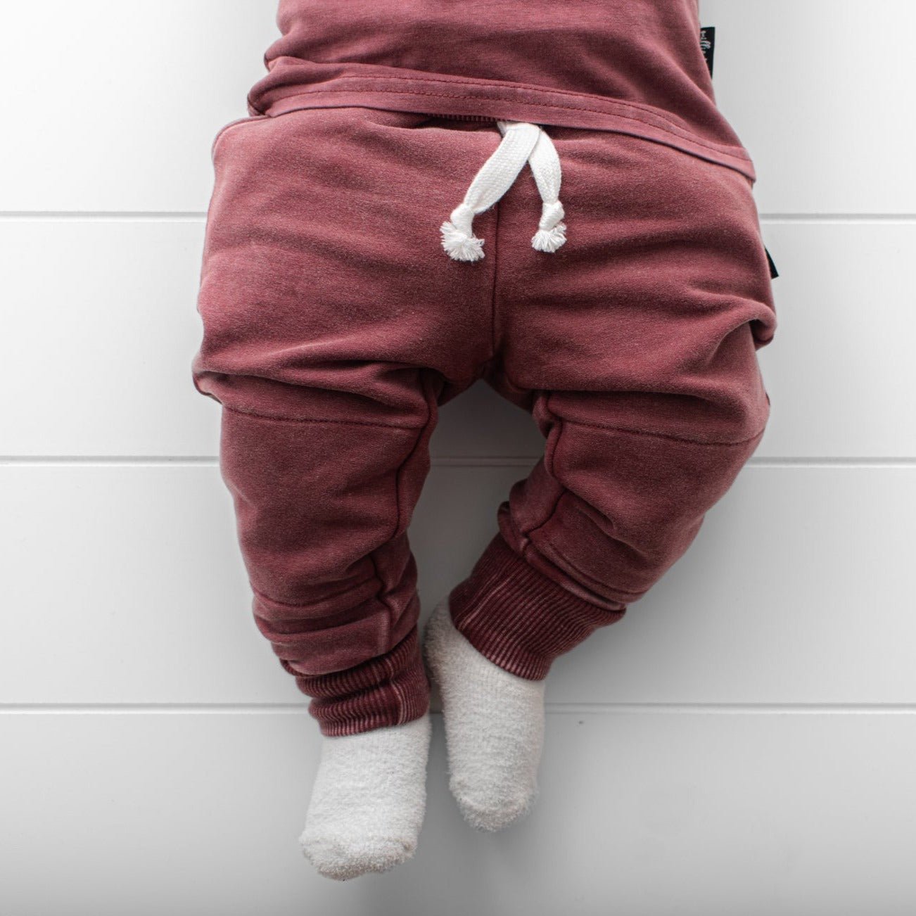 JOGGERS - Oxblood Snow Wash French Terry - Tenth &amp; Pine - jogger pants - 0/6M