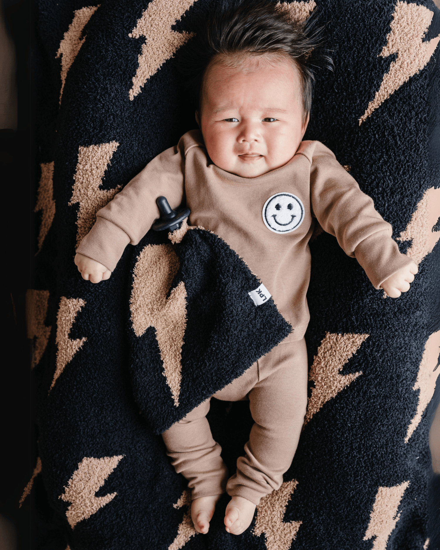 Lightning Bolt Fuzzy Blanket | Mocha - Tenth &amp; Pine - Plush Blanket - 