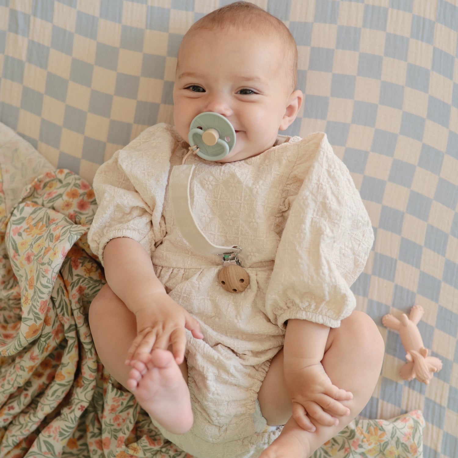 Linen Pacifier Clip 2 - Pack - Tenth &amp; Pine - Pacifier Clip - Blush/Cream
