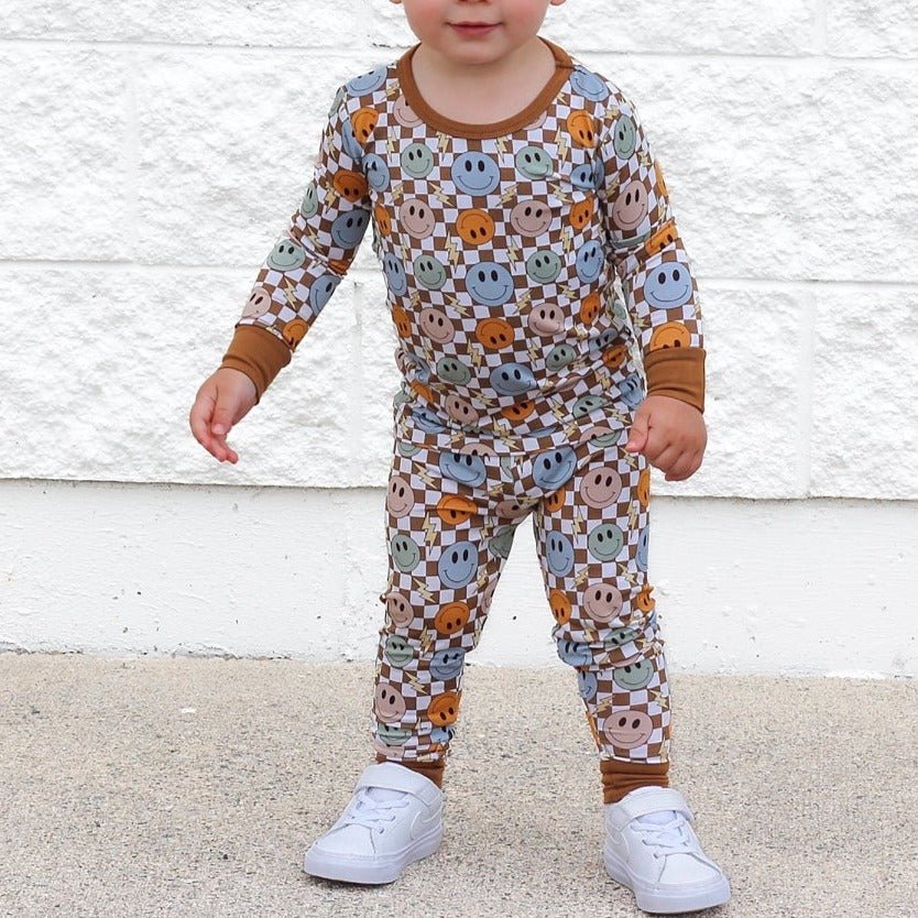 LONG SLEEVE 2 PIECE SETS - Beige Happy Smiles - Tenth &amp; Pine - Bamboo 2 Piece PJ - 12/18m