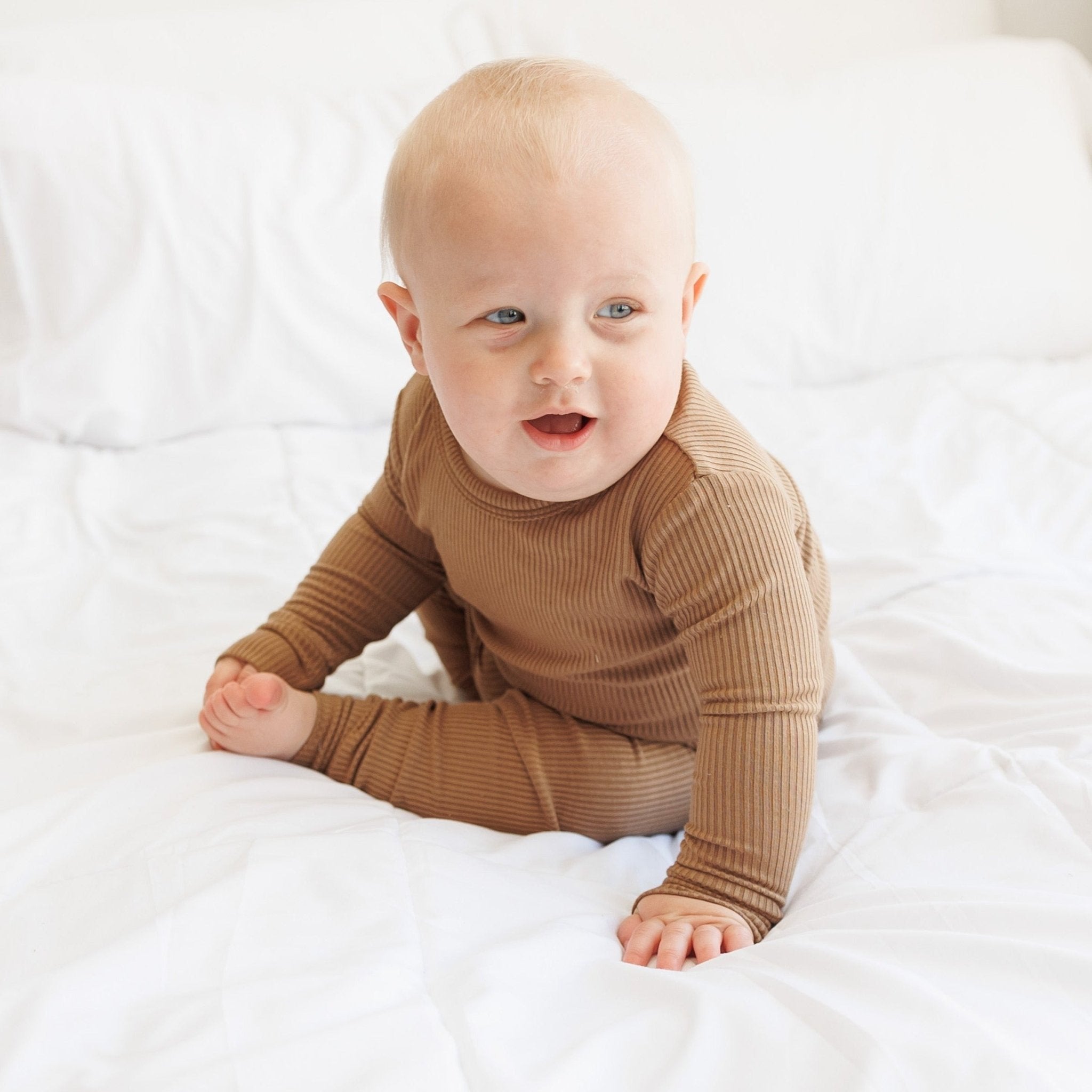 LONG SLEEVE 2 PIECE SETS - Mocha Ribbed - Tenth &amp; Pine - Bamboo 2 Piece PJ - RIB - 12/18m