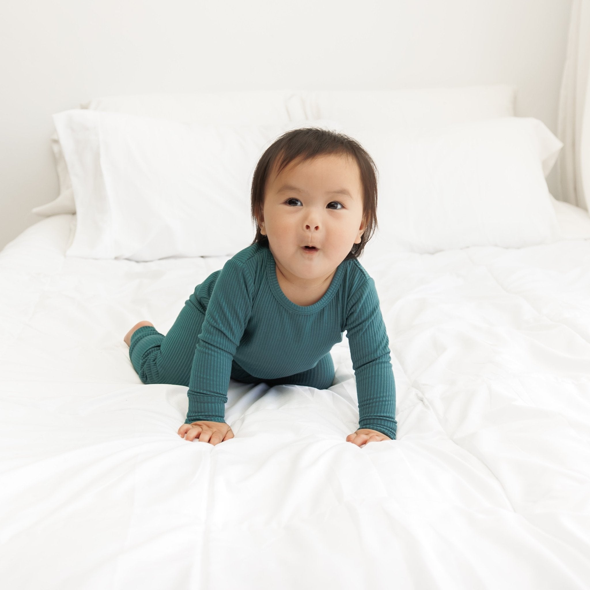 LONG SLEEVE 2 PIECE SETS - Peacock Ribbed - Tenth &amp; Pine - Bamboo 2 Piece PJ - RIB - 12/18m