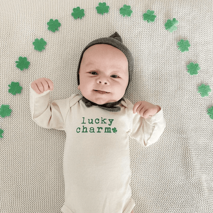 Lucky Charm Clover in Green - Long Sleeve Organic Baby Bodysuit - Tenth &amp; Pine - Long Sleeve Onesie - Green - 0 - 3M