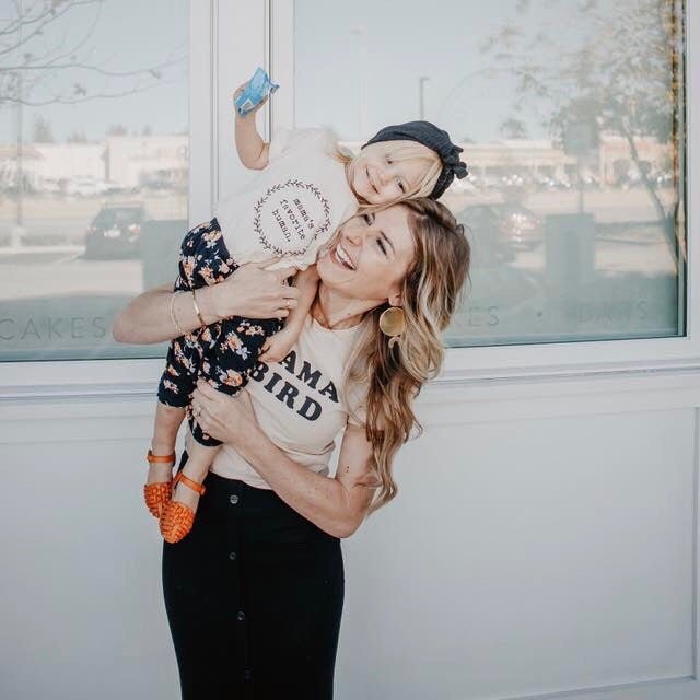 Mamas Favorite Human Organic Tee for Kids, Organic Kids T-shirt, Kids Graphic Tee, Organic Cotton, Children's Gift, Unisex Word Design, - Tenth & Pine - T-shirts - Black - 12 - 18M