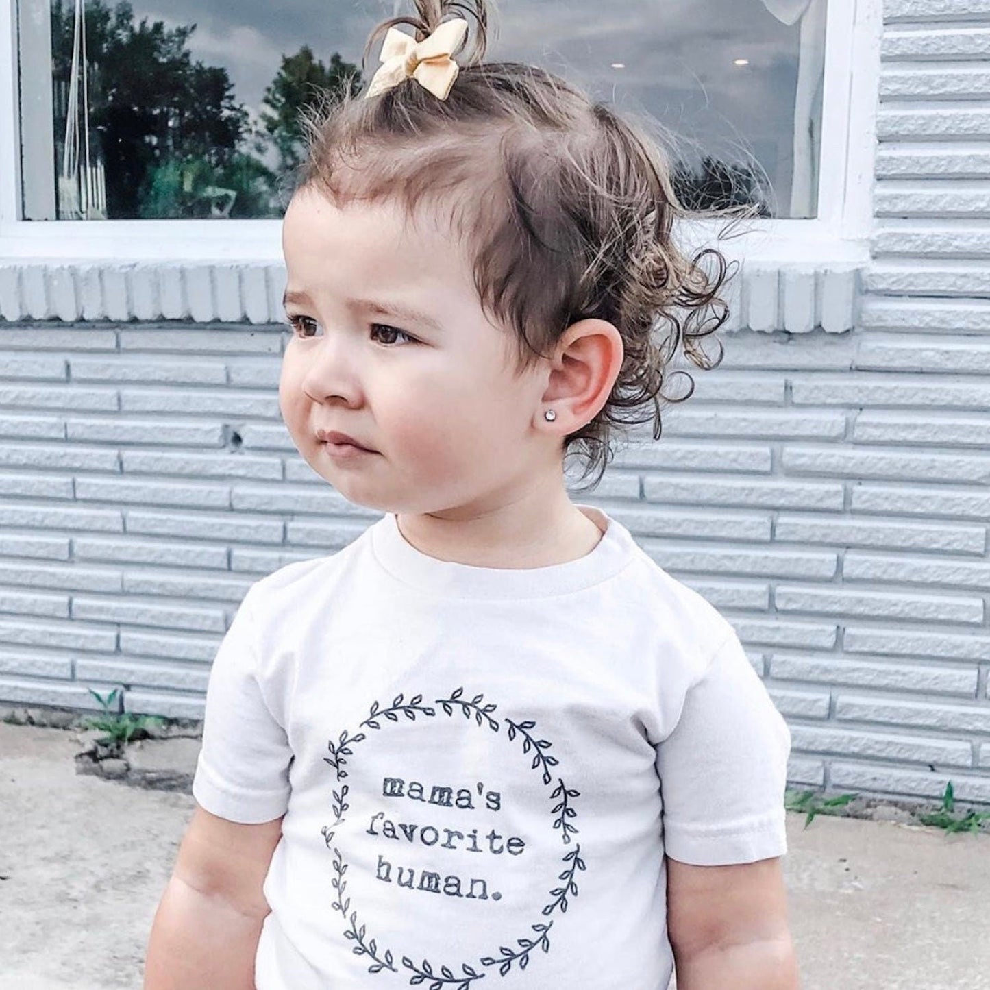Mamas Favorite Human Organic Tee for Kids, Organic Kids T-shirt, Kids Graphic Tee, Organic Cotton, Children's Gift, Unisex Word Design, - Tenth & Pine - T-shirts - Black - 12 - 18M