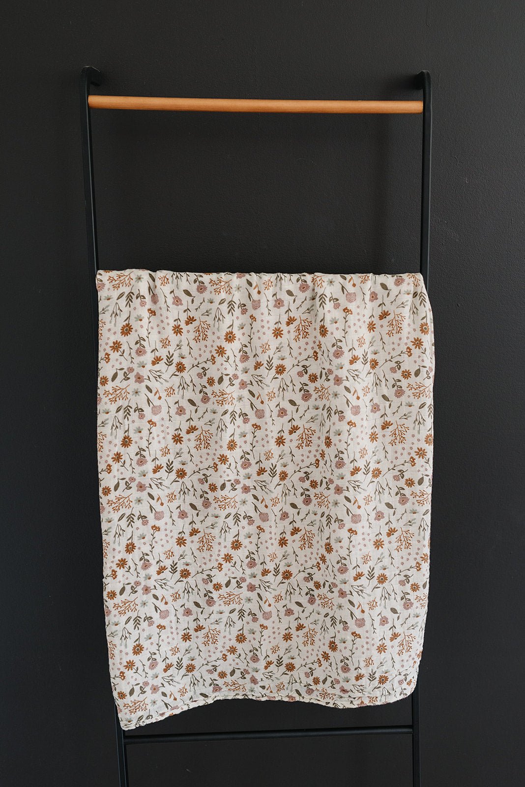 Meadow Floral Muslin Swaddle Blanket - Tenth &amp; Pine - 