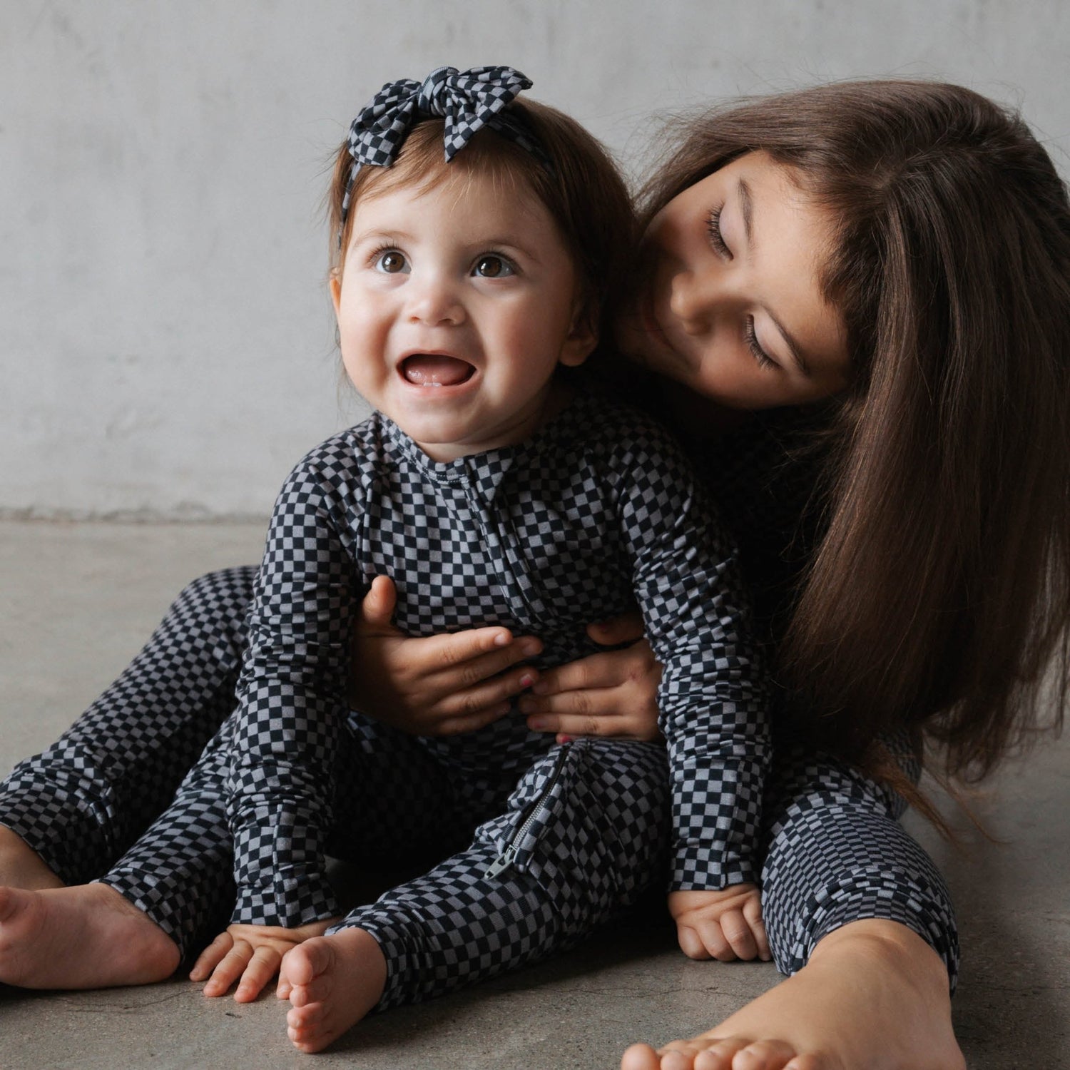 Midnight Checker | Bamboo Zip Romper - Tenth &amp; Pine - Apparel - Newborn