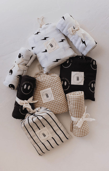 Muslin Swaddle | Black &amp; White Lightning Bolt - Tenth &amp; Pine - 