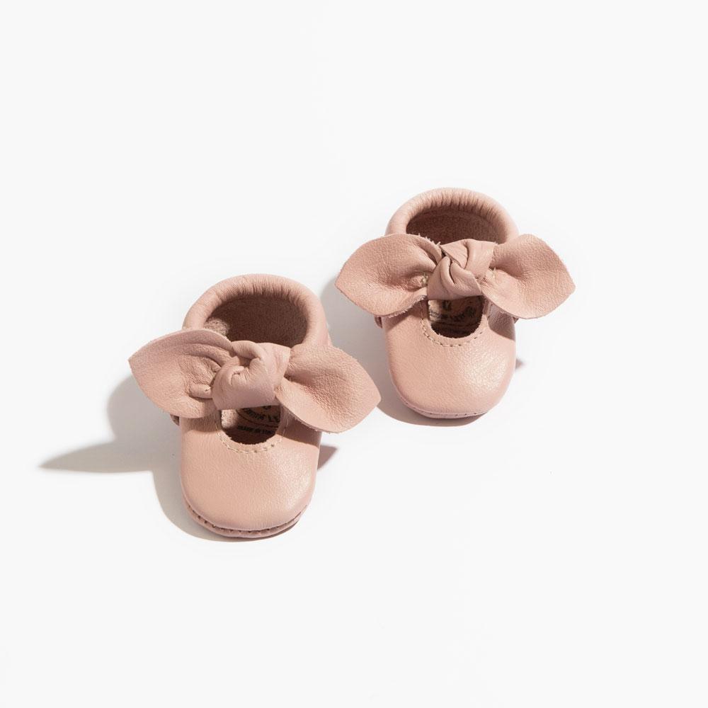 Newborn Blush Knotted Bow Baby Shoe - Tenth &amp; Pine - Knotted Bow Mocc - Soft Sole - Newborn