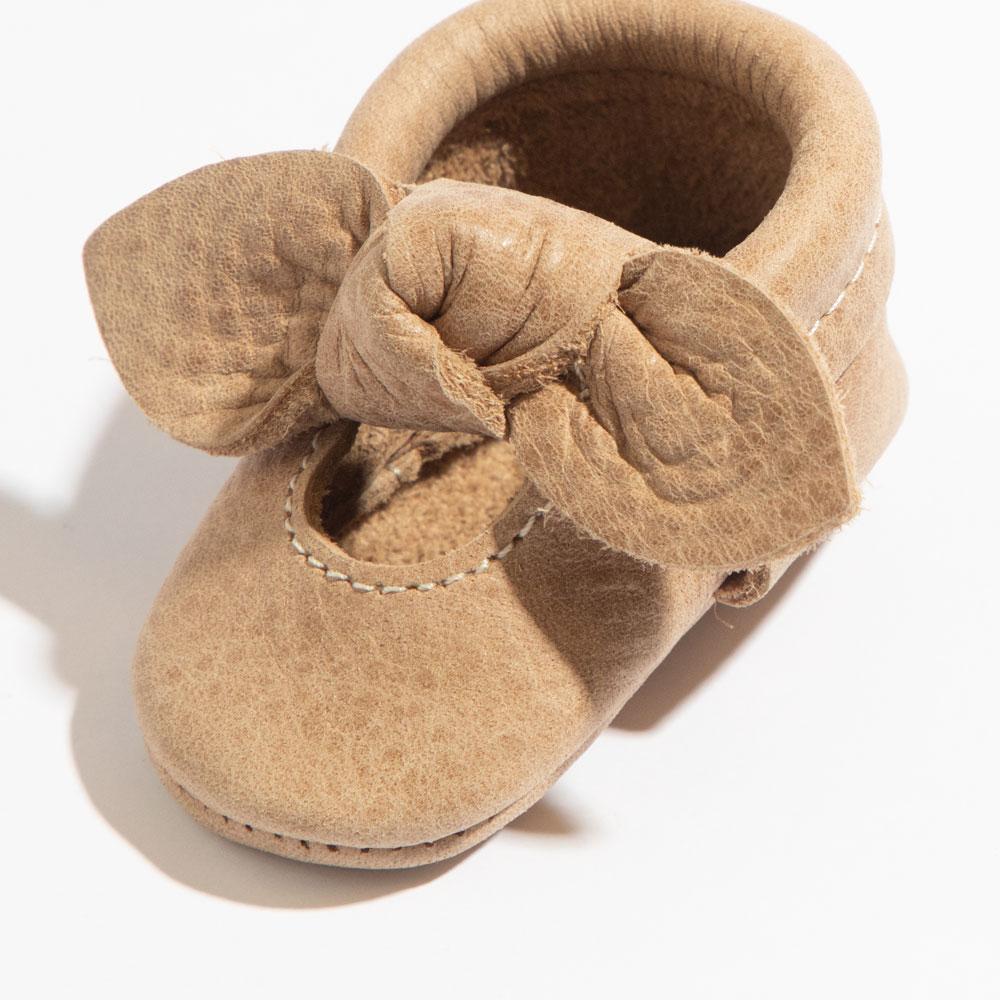 Newborn Weathered Brown Knotted Bow Baby Shoe - Tenth &amp; Pine - Knotted Bow Mocc - Soft Sole - Newborn