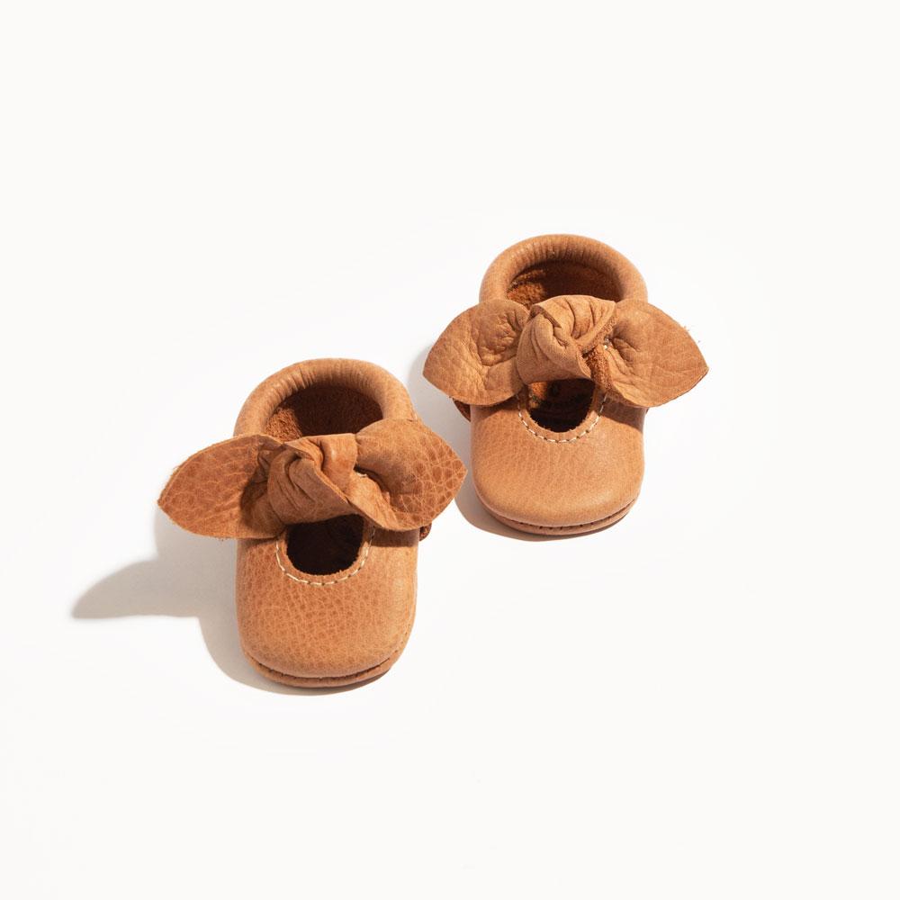 Newborn Zion Knotted Bow Baby Shoe - Tenth &amp; Pine - Knotted Bow Mocc - Soft Sole - Newborn