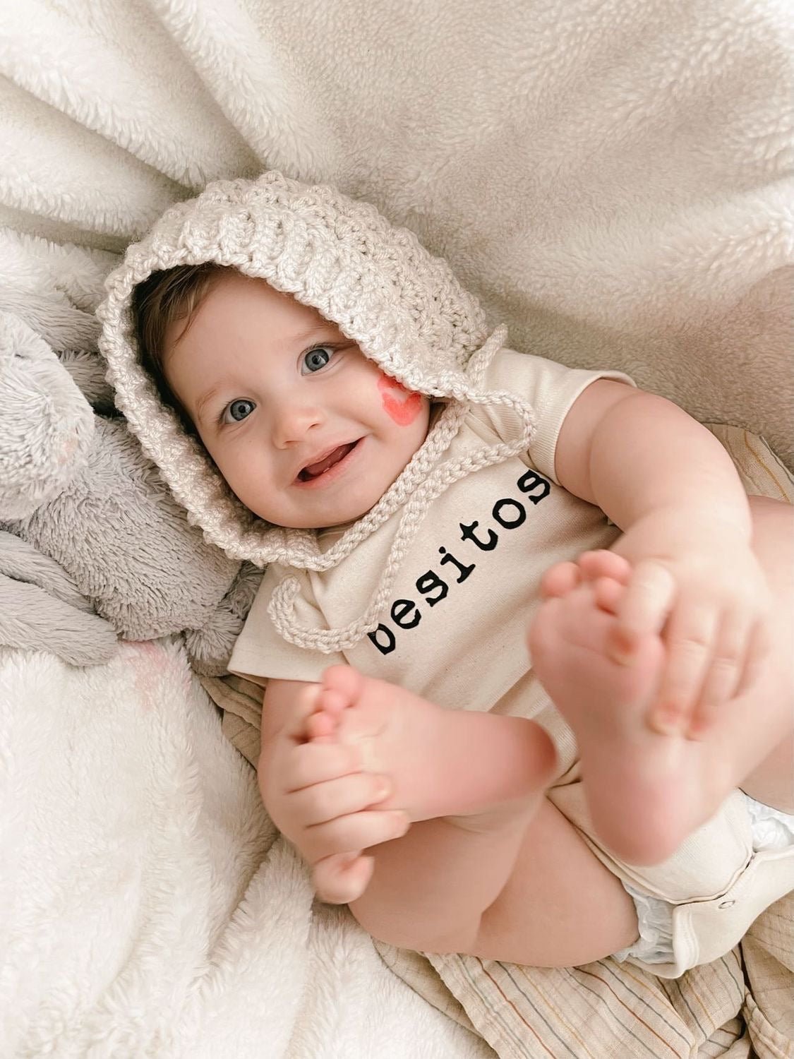 Organic Cotton Bodysuit - Besitos - Tenth &amp; Pine - Short Sleeve Onesie