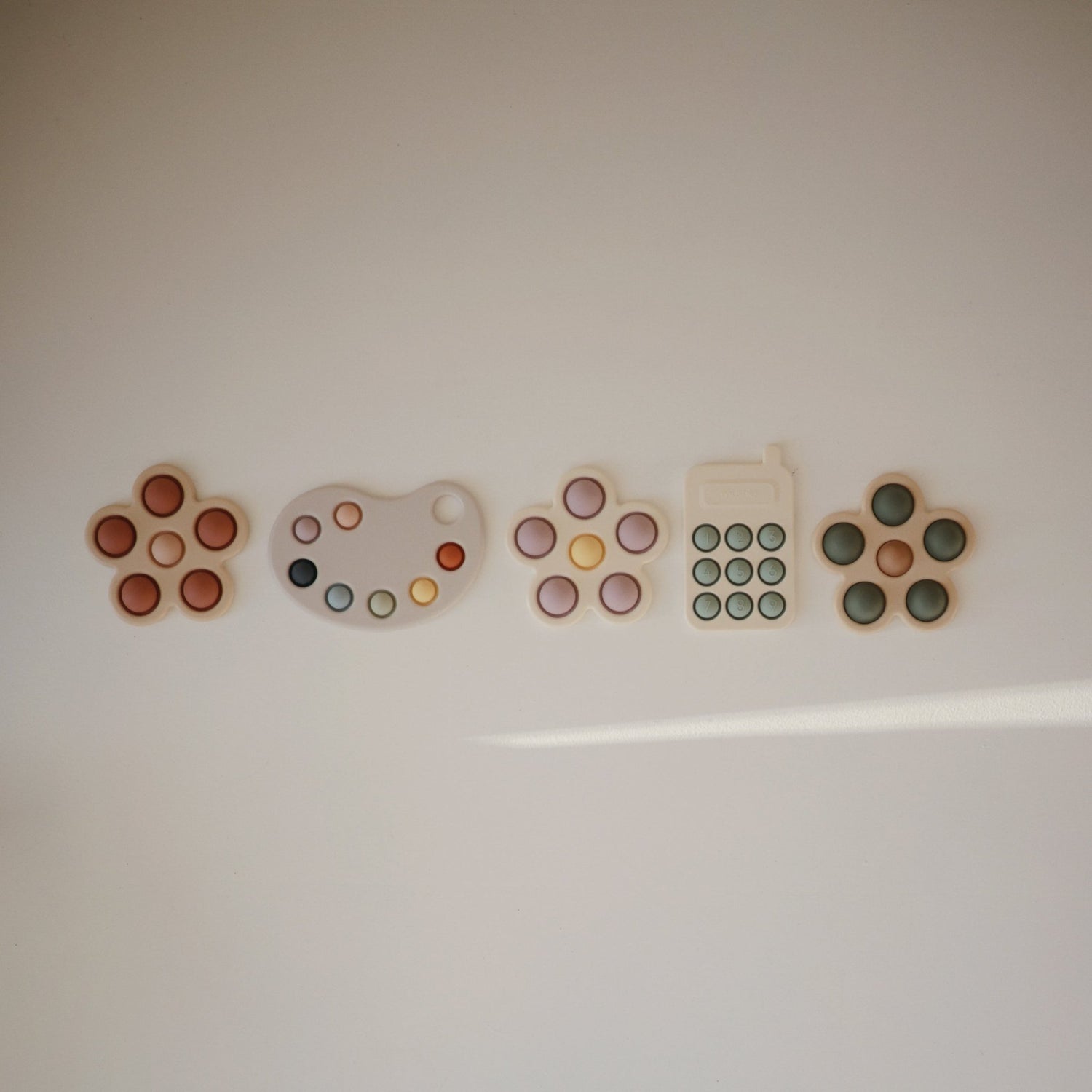 Phone Press Toy - Tenth &amp; Pine - Press Toy - Blush