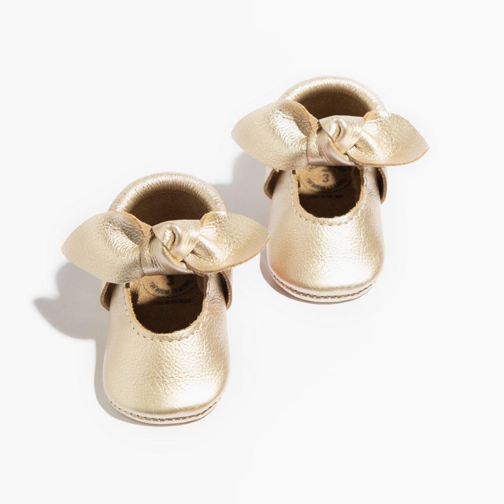 Platinum Knotted Bow Baby Shoe - Tenth &amp; Pine - Knotted Bow Mocc - Soft Sole - Newborn