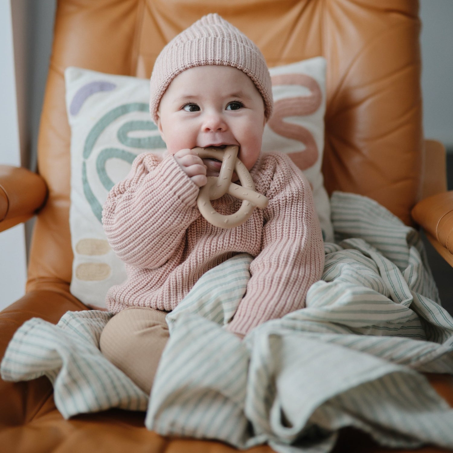 Pretzel Teether - Tenth &amp; Pine - teether - 