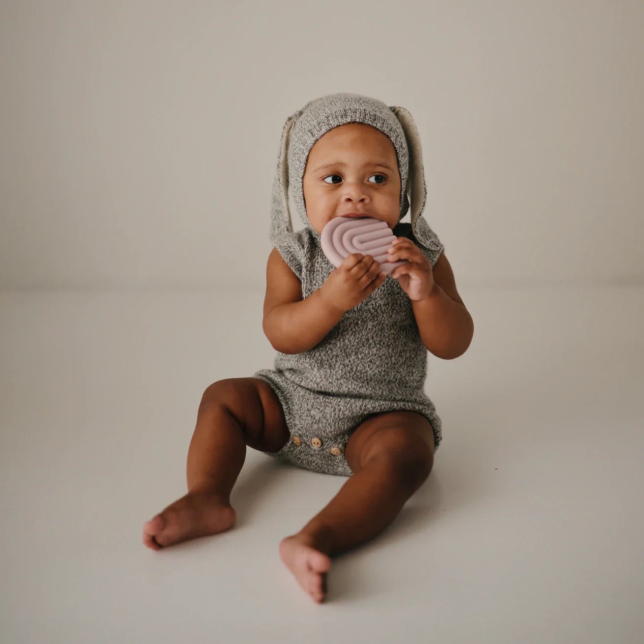 Rainbow Teether - Tenth &amp; Pine - teether - Mauve