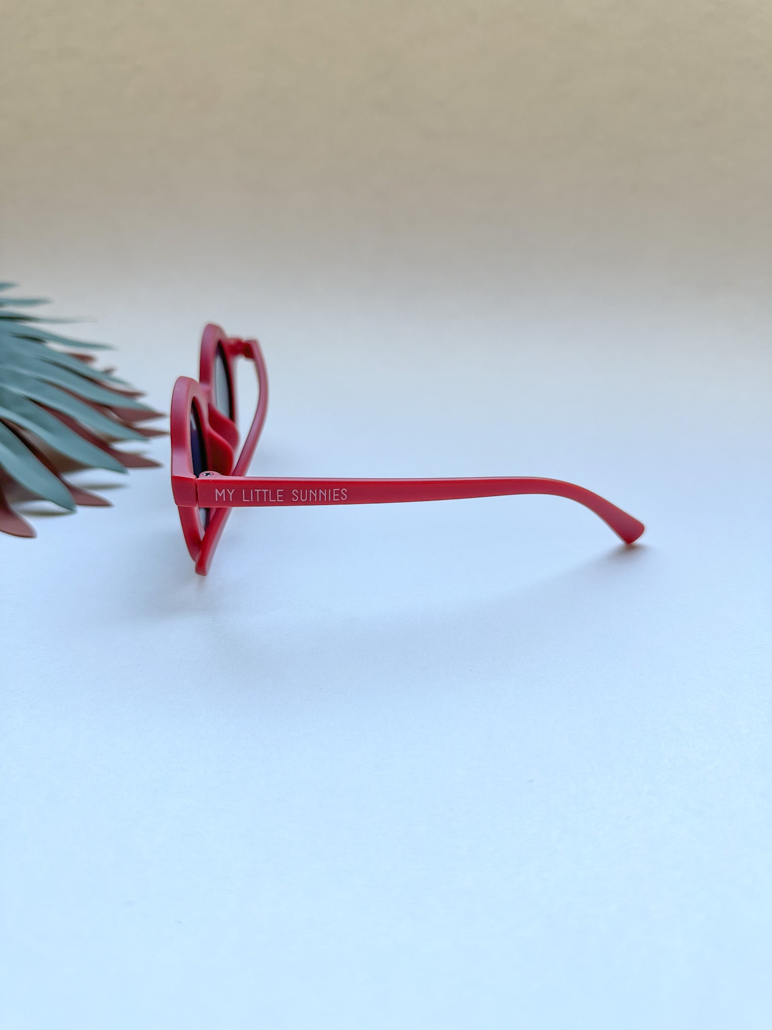 Round Retro Sunglasses - Red - Tenth &amp; Pine - Sunglasses