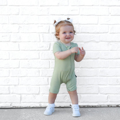 SHORTIE ZIP ROMPER - Pistachio Ribbed - Tenth & Pine - shortie zip rompers - rib - 0/3m