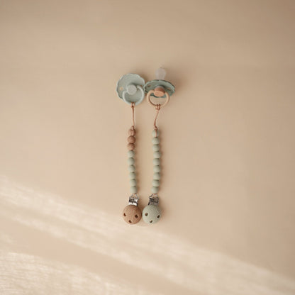 Silicone Pacifier Clip | Hera - Tenth &amp; Pine - Pacifier Clip - Tradewinds